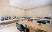 Earl Family Hotel (Ma'anshan High-Speed Railway East Station Erzhong Subway Station) - breakfast