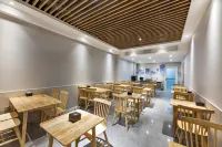Super 8 Select Hotel (Xingtai Renze Yuyang Road)