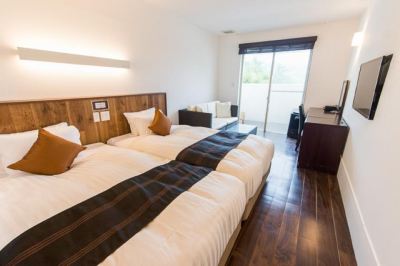 【洋モダンスーペリア】23平米+専用テラス6平米　信楽焼露天風呂 リブマックスリゾート伊豆下田の写真