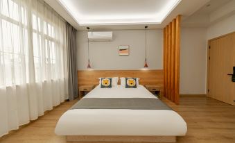 Fly House Homestay