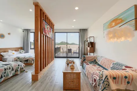 Liuzhu Hostel Отели рядом с достопримечательностью «Huangcheng Beach»