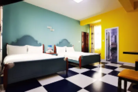 Ledong Guanhai Theme Inn