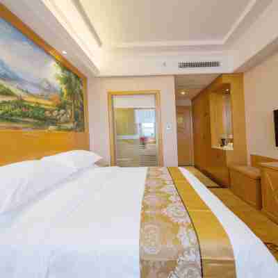 Vienna Hotel (Wuzhou Nanning Department Store High-speed Railway South Station) Rooms