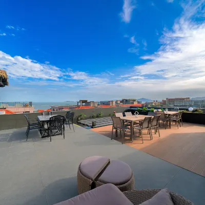 Shanhaiyuan Seaview Villa Hotel (Xiamen Convention and Exhibition Center Huandao Road) Hotels near Huangcuo Bathing Spot