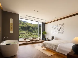 Floral Hotel·Yunshan Hotel (Huangling Scenic Area Branch)