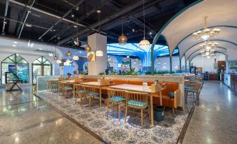 Urumqi Yaxin Hotel (Degang Wanda Airport)