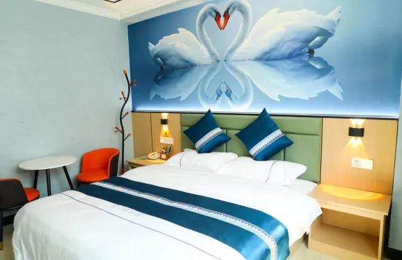 長興樓賓館（羅定人民廣場大潤發店）