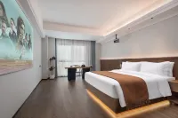 Huaya Yunman Hotel (Tianlun Food Street) - balcony