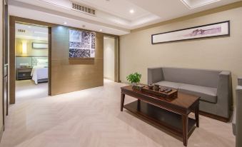 Jinrui Jiatai Hotel Xiamen (Convention and Exhibition Center-Gudishi Subway Station)