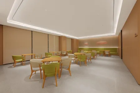 JI Hotel (Jiefang Road, Weinan) Отели рядом с достопримечательностью «Shaanxi Railway Engineering Vocational and Technical College - Teaching Building»