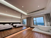 Hidden River view · Courtyard family vacation Courtyard residential quarters (Ningguo Shop)