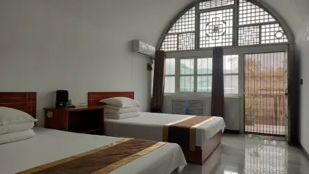 Linxian Lukouzhen Wohushan Lu Station Отели в г. Линьсянь