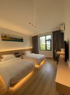 Maitreya Ruixiang Hotel