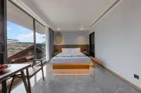 Yinmo Hotel (Zigong Ziliujing Old Street Light Park) - balcony
