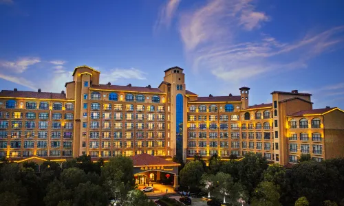 Yanling Bloom Hot Spring Hotel