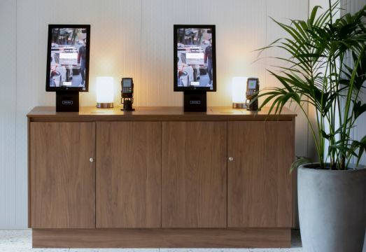 2. 이비스 스타일스..