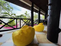 AoJing Diving Resort - Baarit
