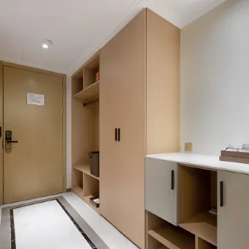 Jinjiang Metropolo Hotel (Huangshi Development Zone Olympic Sports Center Baihuayuan)