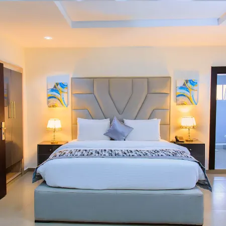 Aries Suites Отели рядом с достопримечательностью «Остров Лагос»