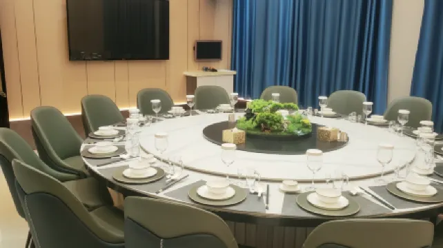 Urat Houqi Dingxin Hotel