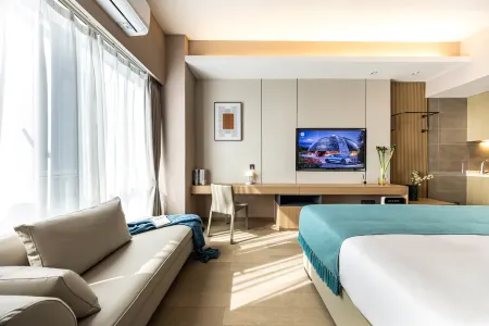 Premier Hotel (Zhuhai Gongbei Port Zhuhai Station Branch)