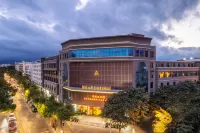 蒙自綠寶文翠大酒店（文萃路店） 鄰近KVT酒吧足療會所用品的酒店