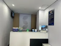 Lihua Town Business Hotel (Beijing Daxing Branch) Hotels near Daxing