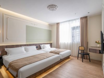 Floral Hotel·Sanli Hotel(Chaozhou West Lake Park Store)