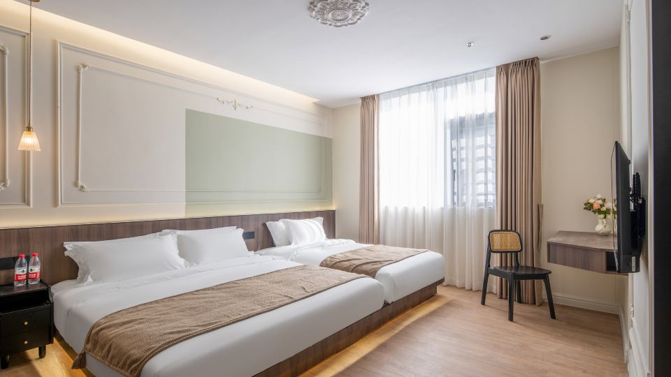 Floral Hotel·Sanli Hotel(Chaozhou West Lake Park Store)