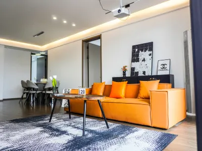 White Fat Little Corgi Apartment 해저세계관 주변 호텔