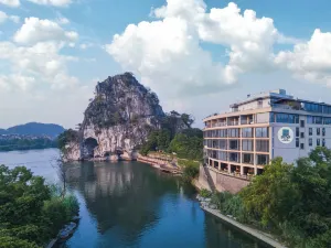 SYYF Lijiang River Courtyard Hotel,Guilin( Elephant Trunk Hill and Two Rivers & Four Lakes)