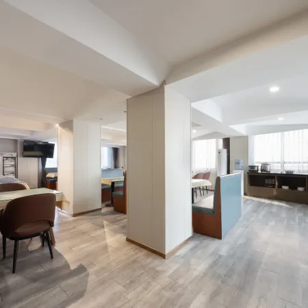 Ouhang Landis Hotel (Tianjin Binhai International Airport)