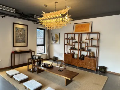 Yixingshanju guesthouse Hotels near Petrified Wood National Geopark