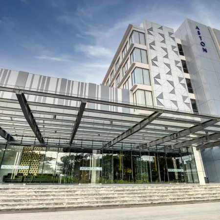 Aston Sorong Hotel & Conference Center Отели в г. Соронг