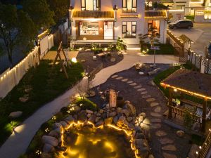 Fenglin Evening Residence Courtyard