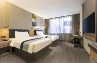 Homeinn Selected Hotel (Longkou Huanhai Middle Road Government Square)