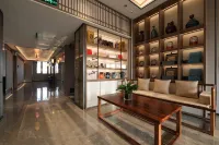Weifeng Hotel (Xuchang Caowei Ancient City Fat Donglai Times Square Branch)