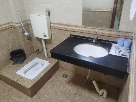 Yichuan Longxin Network Room Отели в г. Ичуань