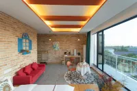 Huocheng Moshanghua Homestay - Airport Shuttle