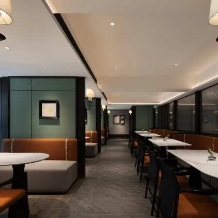 Green Elegant Hotel (Humanities Science and Technology College)