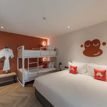 Blu Monkey Hub & Hotel Bangsaen