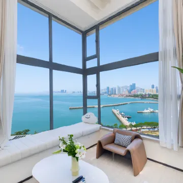 Meet Yunyue Seaview Art LOFT Vacation Apartment (Qingdao Evergrande Golden Beach Store) Hotels near Silver Sands Beach