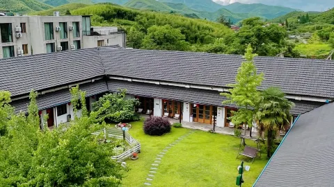花築·莫干山自然居·鄉村四合院寵物度假民宿 in 德清