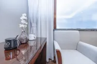 Sky Line Hotel