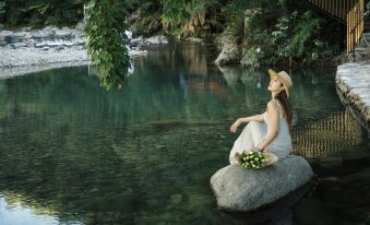 Anji Fuyun Mountain Foot · Mountain Wilderness Hot Spring Resort B&B