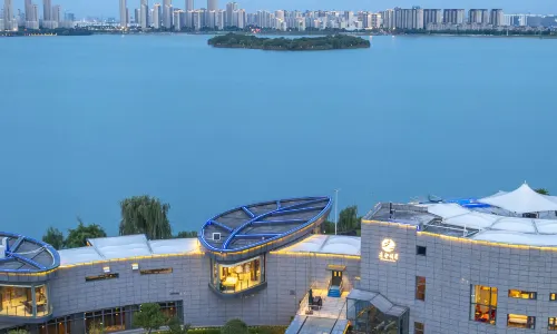 Breeze & Moon Hotel Suzhou