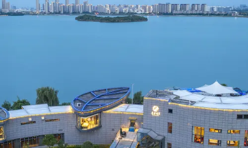 Breeze & Moon Hotel Suzhou