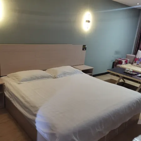 Baokang 360 Fashion Hotel