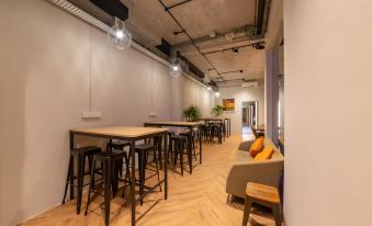 Bluewaters Female-Only Hostel