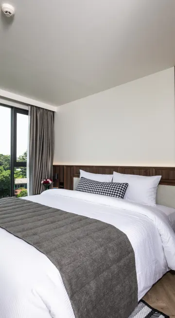 วี พรีเมียร์ คอร์เนอร์ วิวแม่น้ำ